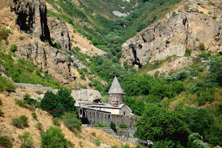 Prywatna wycieczka do Garni, Geghard, Echmiadzin i ZvartnotsPrywatna wycieczka bez przewodnika