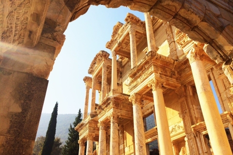 Ab Istanbul: 2-tägige Reise nach Ephesus und Pamukkale mit FlugKleingruppentour mit englischsprachigem Guide