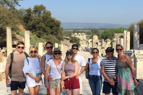 D'Istanbul: excursion de 2 jours à Éphèse et Pamukkale avec volsVisite en petit groupe avec guide parlant anglais