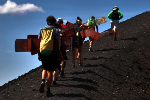 Leon: Volcano Board Adventure on Cerro Negro