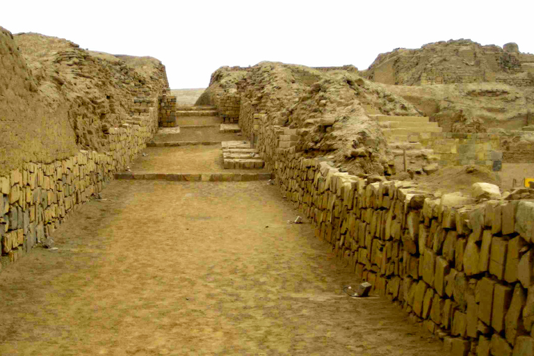 Lima: Pachacamac Ancient Inca Ruins Tour