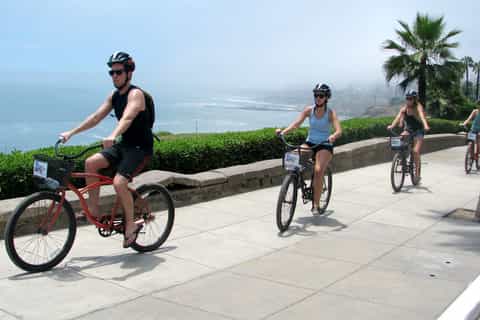 Lima: passeio de bicicleta para pequenos grupos por Miraflores e Barranco