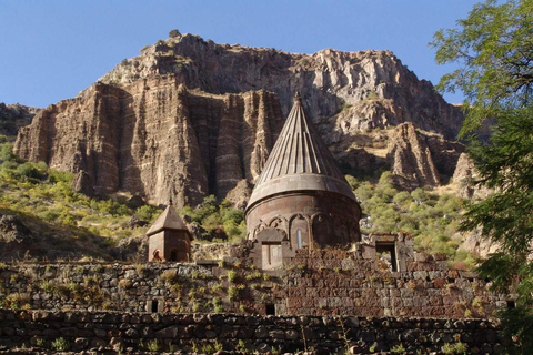 جولة جماعية: غارني، سيمفونية ستونز، جيغارد، خبز لافاشجولة جماعية: غارني، سيمفونية الأحجار، غيغارد