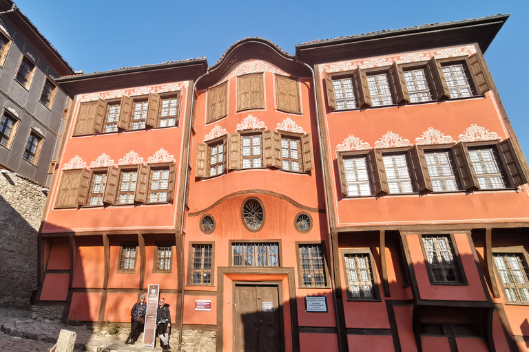 Desde Sofía: excursión de un día al monasterio de Bachkovo y Plovdiv