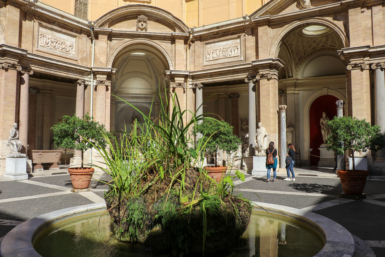 Roma: Visita sin colas a los Museos Vaticanos y la Capilla SixtinaVisita en grupo semiprivada (máximo 10 personas por guía)