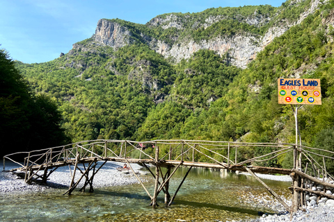 De Tirana: excursion d'une journée au lac Komani et à la rivière Shala