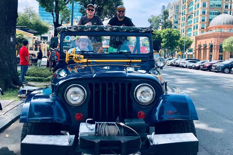 Esplora Ho Chi Minh City con una jeep car