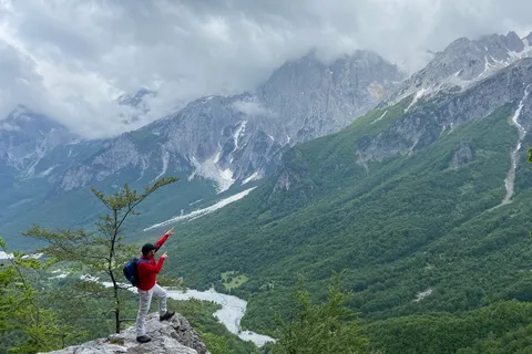 Von Tirana aus: Valbona Park mit Fährenfahrt und Prizren Stadt