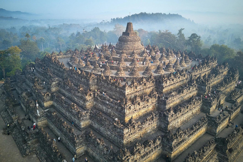 Excursão compartilhada ou particular aos templos de Borobudur e PrambananNascer do sol/manhã em Borobudur e tour guiado em Prambanan