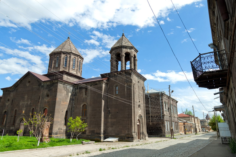 Från Jerevan: Gyumri stad och Harichavank dagstur