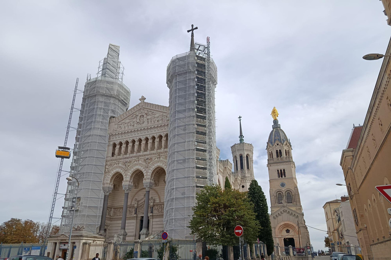Lyon: Guided Tour of Fourvière Basilica and the Roman Theaters Fourvière: Guided Tour of the Basilica and Roman Theaters