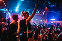 Copenhague, Bar Crawl guidé avec 4 coups de feu et 1 bière - Hizvo