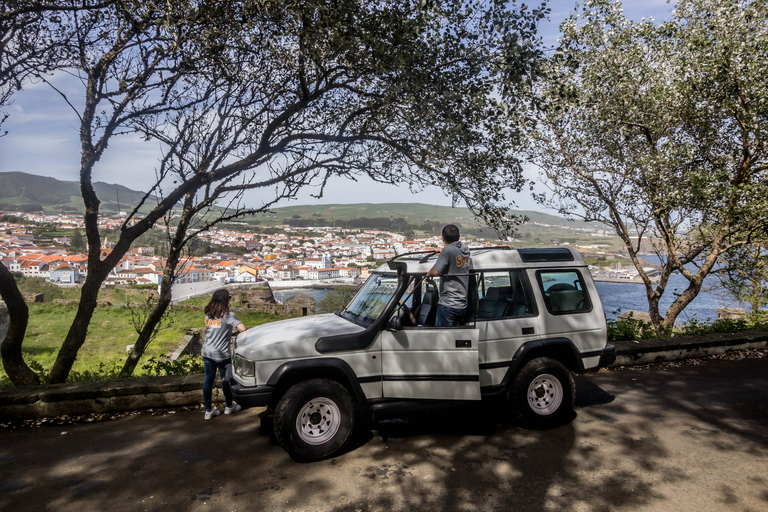 Ab Angra: Ganztägige 4x4-Tour zur Insel Terceira