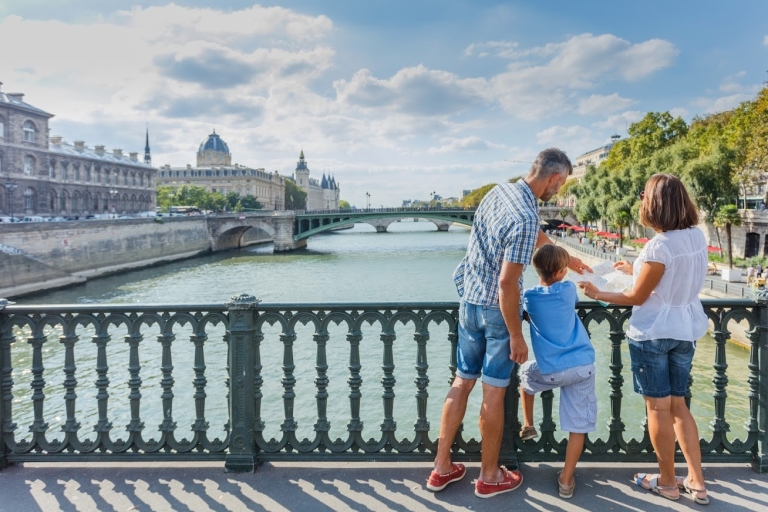 Rodzinna wycieczka piesza po Paryżu