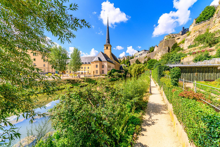 Från Paris: Dagsutflykt till Luxemburg med privat guide