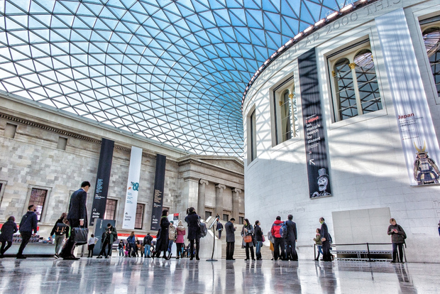 British Museum & Camden Town 3.5-Hour Group Tour in Italian
