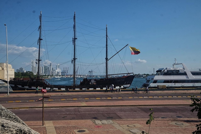 Cartagena: ciudad amurallada, San Felipe, La Popa Tour y degustacionesTour de 5 horas sin el Convento de la Popa