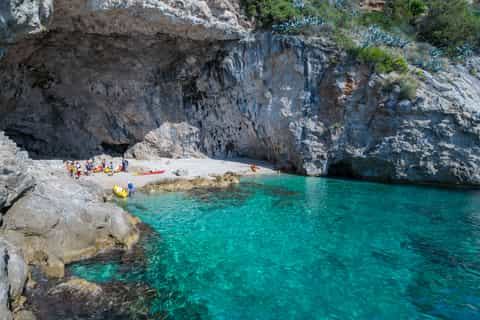Dubrovnik: Guided Sea Kayaking Tour with Snack