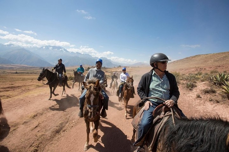 Cusco: visite privée d'une demi-journée à cheval autour de CuscoVisite privée d'une demi-journée à cheval autour de Cusco