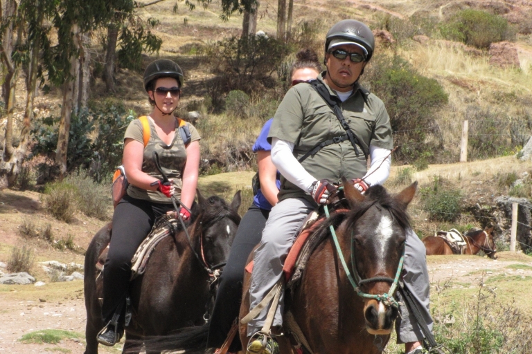 Cusco: półdniowa prywatna wycieczka konna wokół CuscoPółdniowa prywatna wycieczka konna wokół Cusco