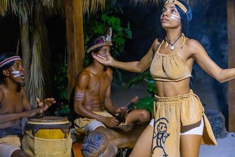 Punta Cana: Nattutflykt i grotta med middag och Taino ShowNattutflykt i grottan med middag och Taino-show