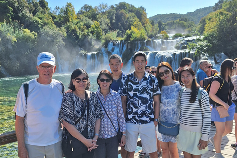 Excursión privada a las cataratas de Krka desde Split con Cata de Vinos y AlmuerzoOpción Estándar