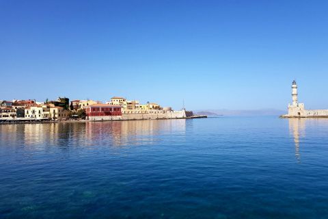 From Rethymno: Chania Roundtrip Transfer with Free Time