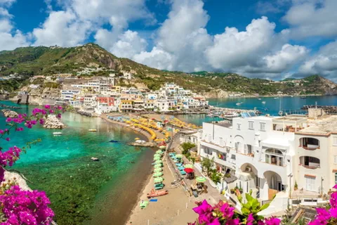 Au départ de Sorrento : Journée complète d'excursion en bateau à Procida et Ischia