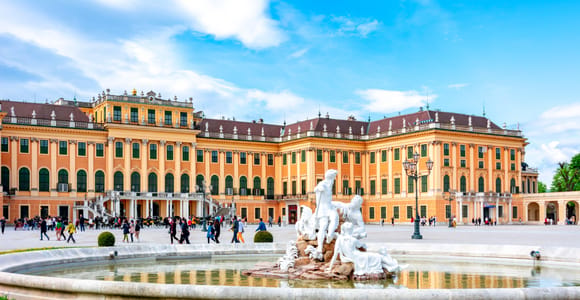 Vienna: Skip-the-Line Schönbrunn Palace and Gardens Tour