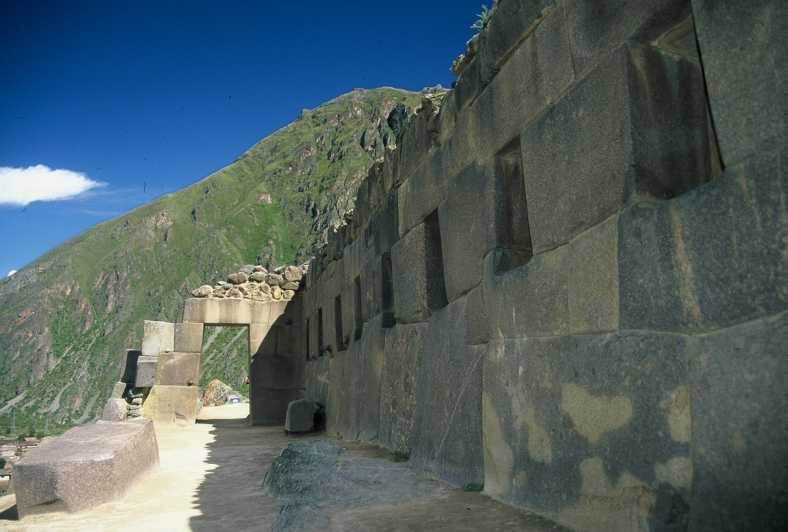 Desde Cuzco: tour privado de medio día a la fortaleza de Ollantaytambo