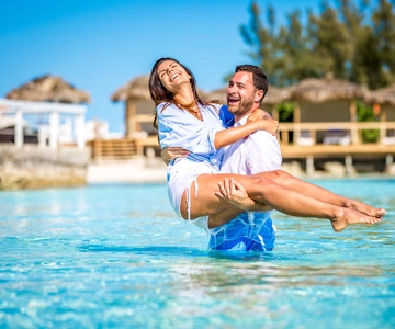 Nassau: Pearl Island Beach Day Trip and Cruise with Lunch
