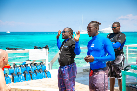 Pearl Island Beach: Full-day Snorkelling with Lunch