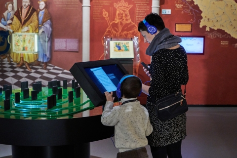 Varsovia: Museo POLIN de Historia de los Judíos PolacosEntrada a la exposición + audioguía