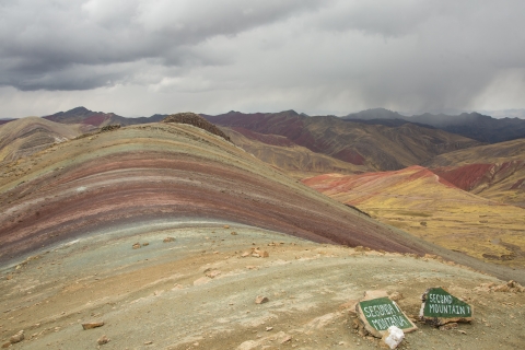 Cusco: Ganztägige Privatwanderung zum Palcoyo Regenbogenberg
