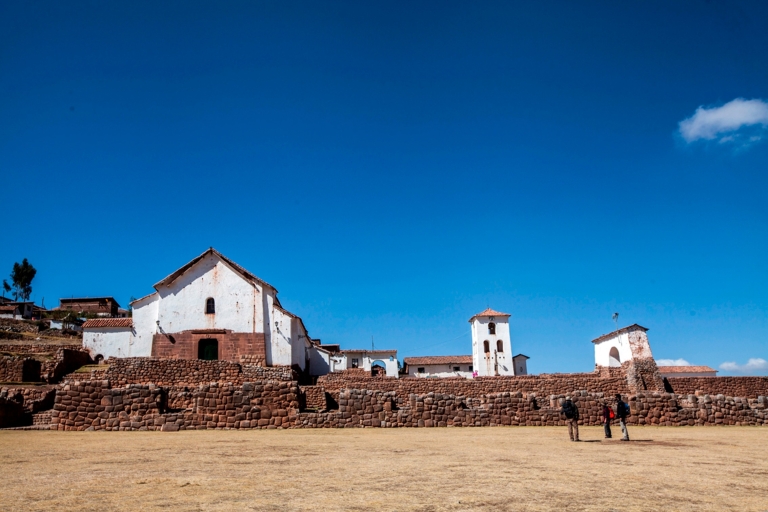 Van Cusco: Chinchero en Urquillos privétour van een hele dagVan Cusco: Chinchero naar Urquillos-dagwandeling