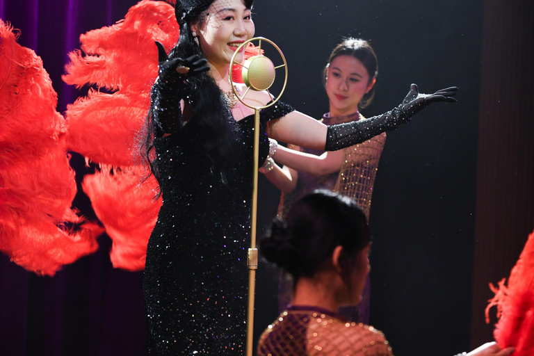 Wuhan: Yellow Crane Tower, East Lake & Hankow Tour