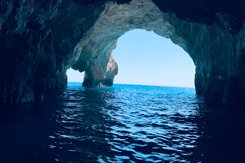 Porto Vromi: Crucero a Navagio, Isla Tortuga y Cuevas Keri