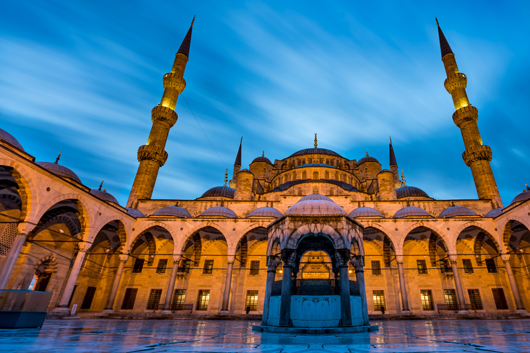 Istanbul: Nattlig rundtur i Hagia Sofia och Blå moskénIstanbul: Rundtur i Hagia Sophia och Blue Mosque by Night