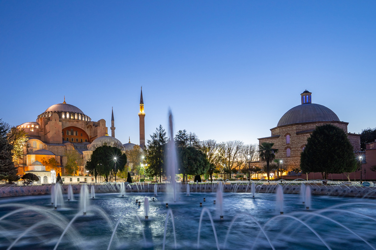 Istanbul: Nattlig rundtur i Hagia Sofia och Blå moskénIstanbul: Rundtur i Hagia Sophia och Blue Mosque by Night