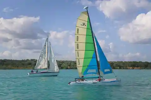 Bacalar: tour grupal en barco con guía
