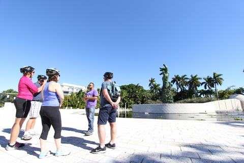 Miami: 2-Hour Art Deco Bike Tour Miami: Miami Beach Bike Tour