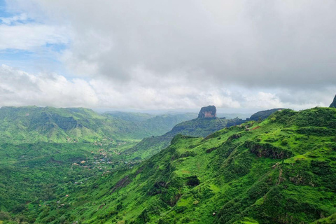 Trektocht Rui Vaz, Longueira &amp; Botanische Tuin