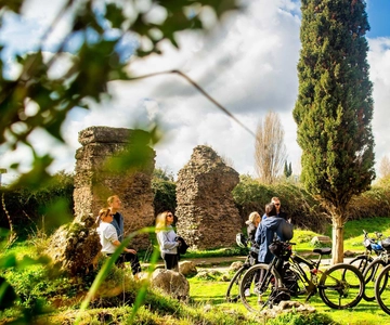 Rome: Appian Way Aqueducts E-Bike Tour & Optional Catacombs