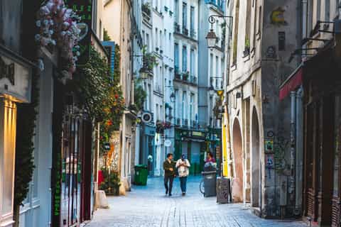 Paris: excursão guiada a pé por bairros icônicos
