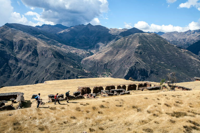 De Cusco: randonnée privée d'une journée à Huchuy Qosqo