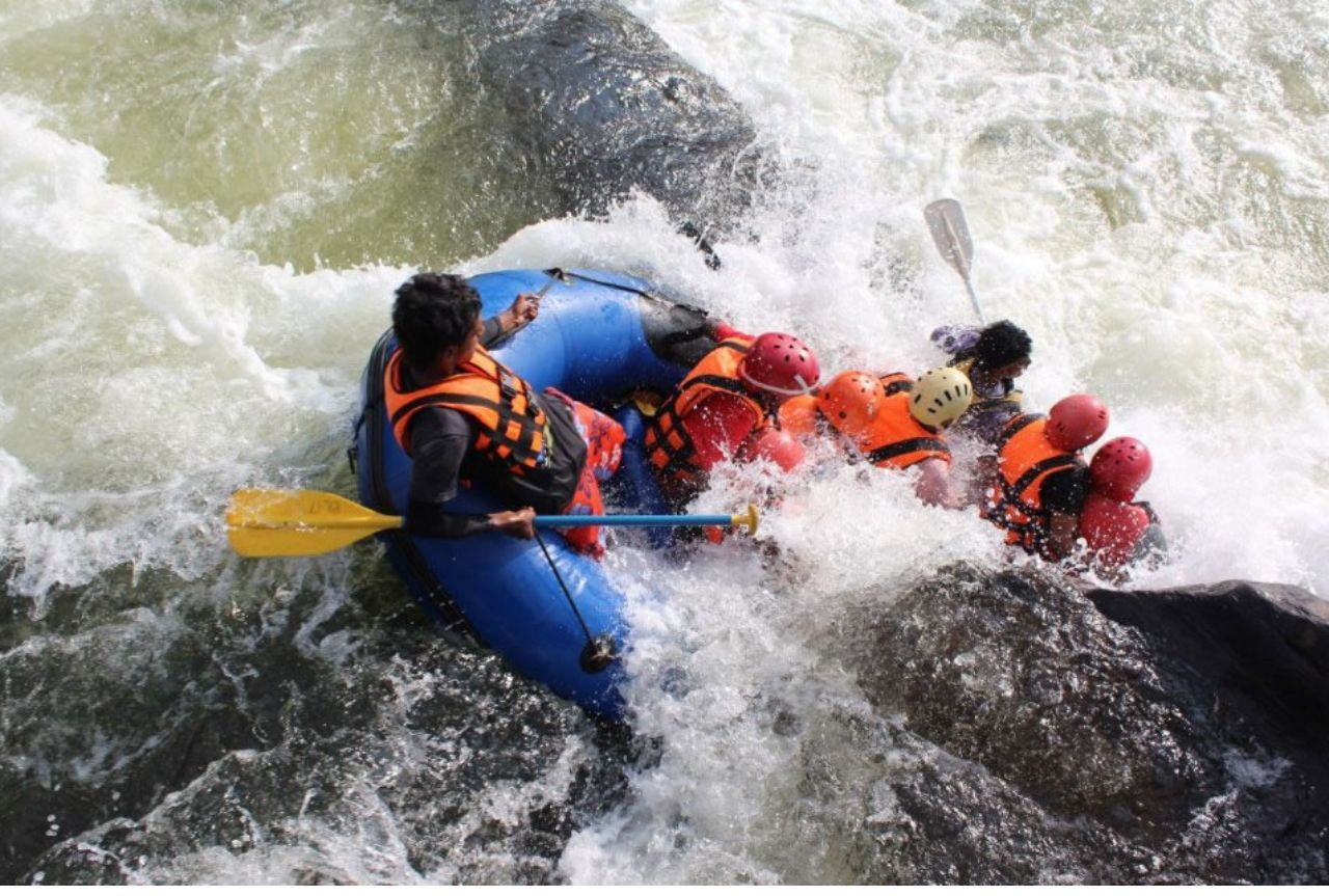 Colombo/ Negombo: Kithulgala Wildwasser-Rafting Abenteuer