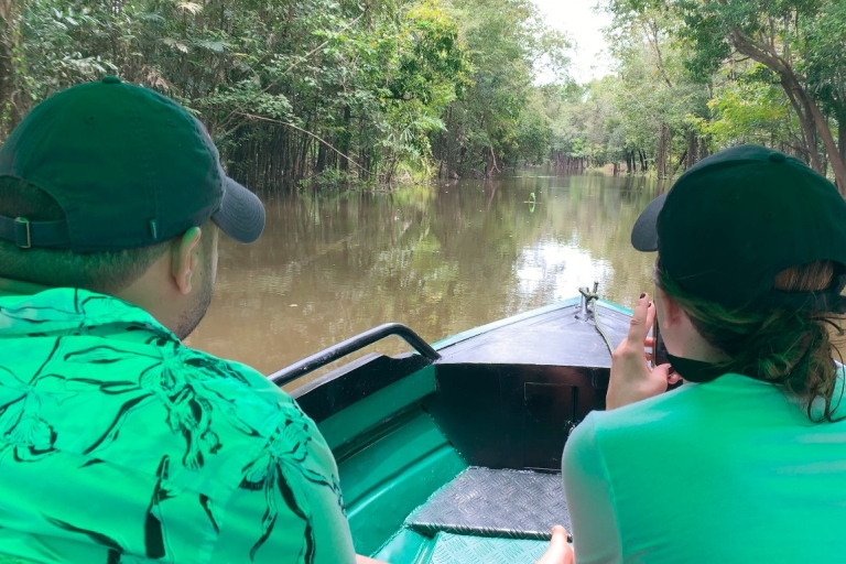Amazonas: przejażdżka łodzią z lokalną AmazonkąRejs statkiem