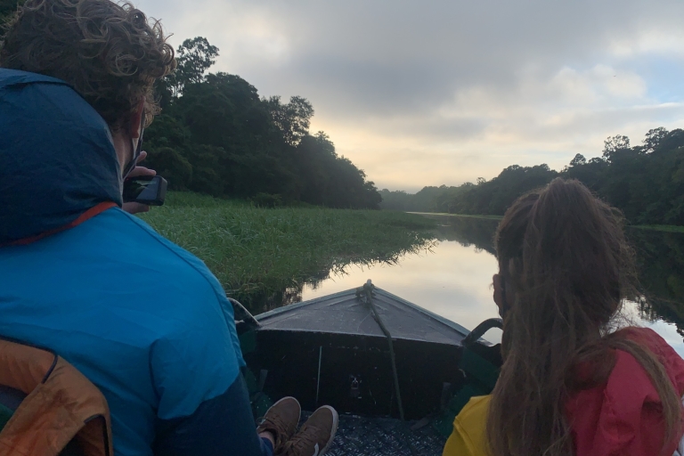 Amazonas: paseo en bote con un amazónico localPaseo en bote