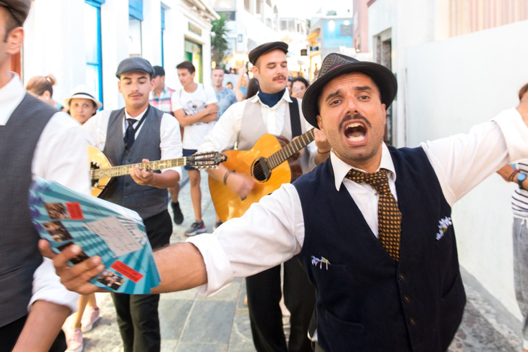 Santorin : billets pour le spectacle mariage à la grecqueSantorin : billet spectacle mariage à la grecque