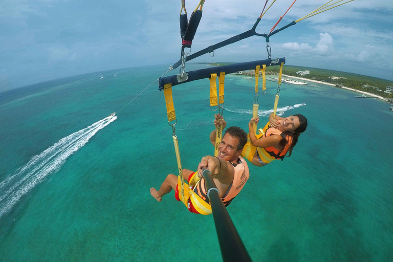 Cancún: aventura en parasailing con recogida y regreso al hotel